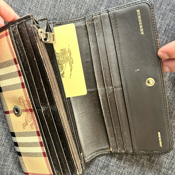 Authentic wallets - Picture 6 of 10
